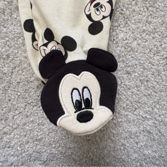 NWOT- Disney Set 3/6m - Picture 2 of 4